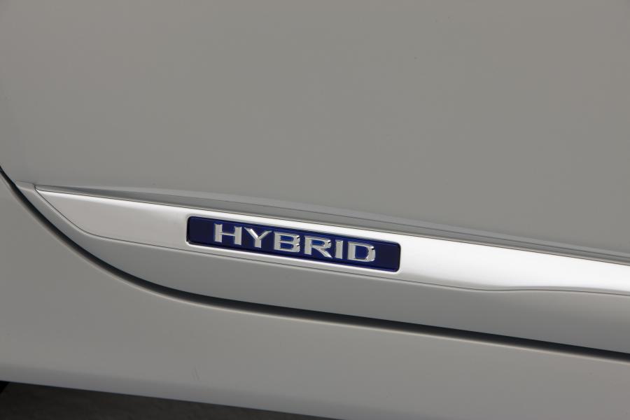  Lexus HS250h 2009 года  (фото 68 из 273)